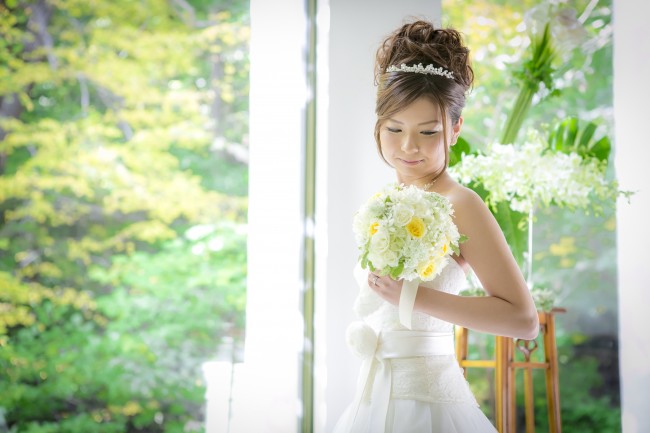 グランマニエのウエディングドレス｜ティアラ｜