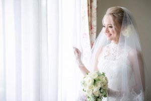 ビスカリア｜ローズガーデンクライスト教会