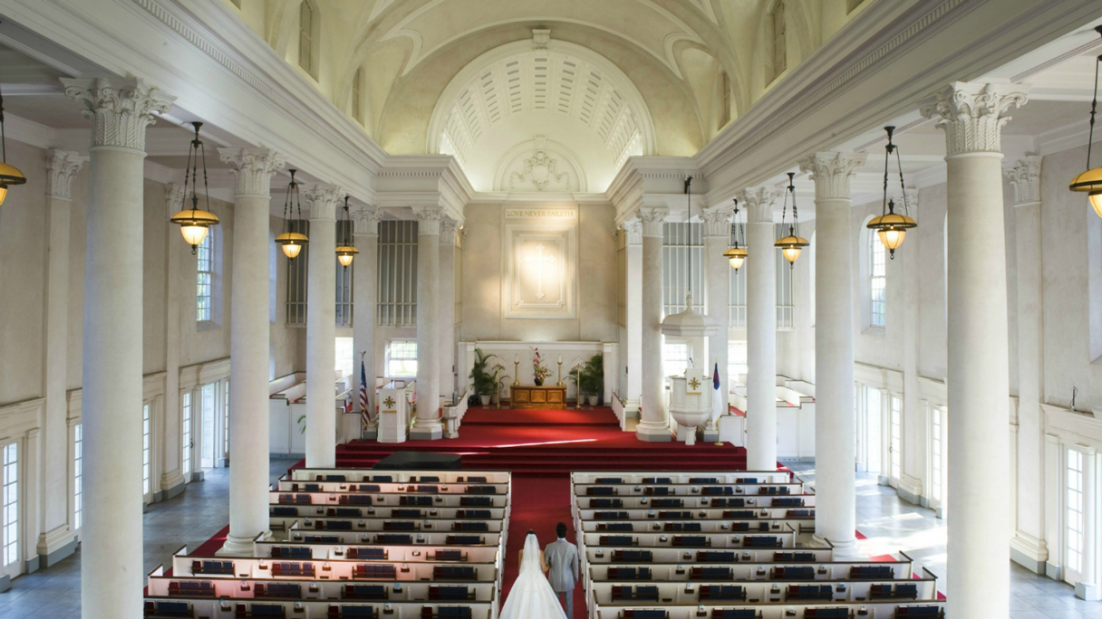 セントラル ユニオン サンクチュアリ教会 大聖堂 のリゾートウエディング ハワイで海外結婚式 東京都内の結婚 式場探しなら 公式 東京ウエディングコンシェルジュ