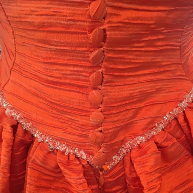 グランマニエのカラードレス｜新作カラードレス｜オレンジのドレス｜オートクチュール