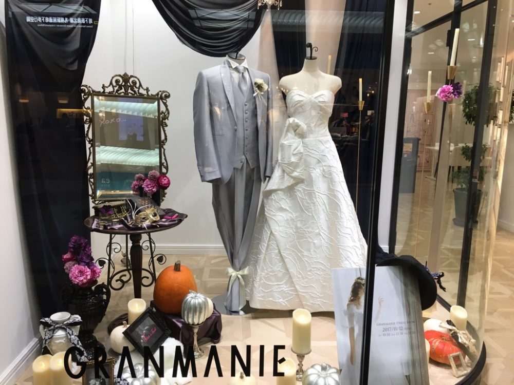 【フローラ】エレガントでおしゃれな大人花嫁に人気の素材「ジャカード織り」ドレスを展示