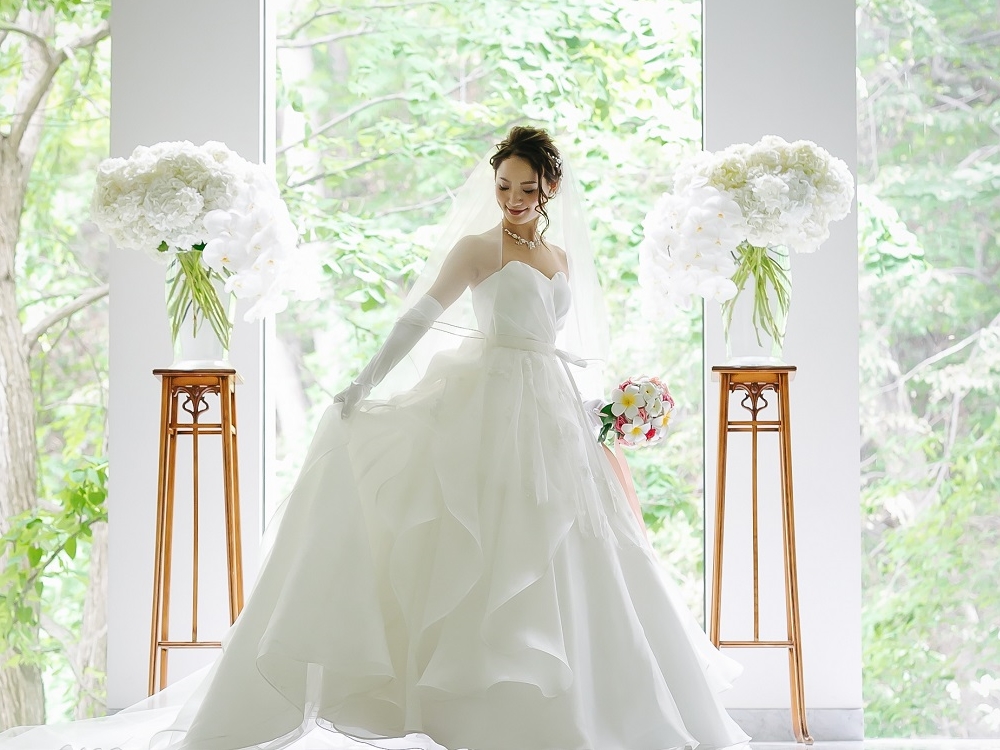 【スプリングドレス】これから結婚式を迎える”春夏花嫁さん”へ♡｜グランマニエ銀座・札幌