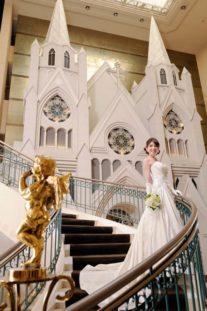 ホテルエミシア札幌の結婚式でドレスを探す｜グランマニエ銀座・札幌の提携会場
