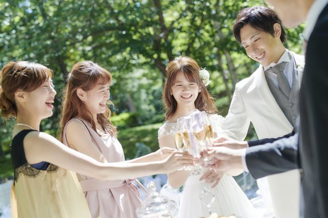 プレミアホテル中島公園札幌の結婚式でドレスをお探しのお客様｜グランマニエ銀座・札幌の提携会場