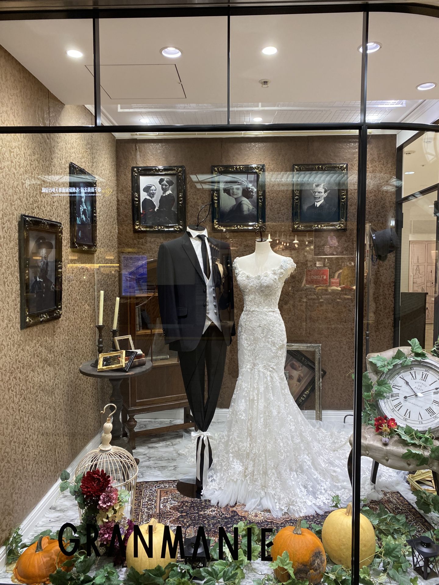 NICOLE | NETTA BEN SHABU | granmanie | wedding dress | display