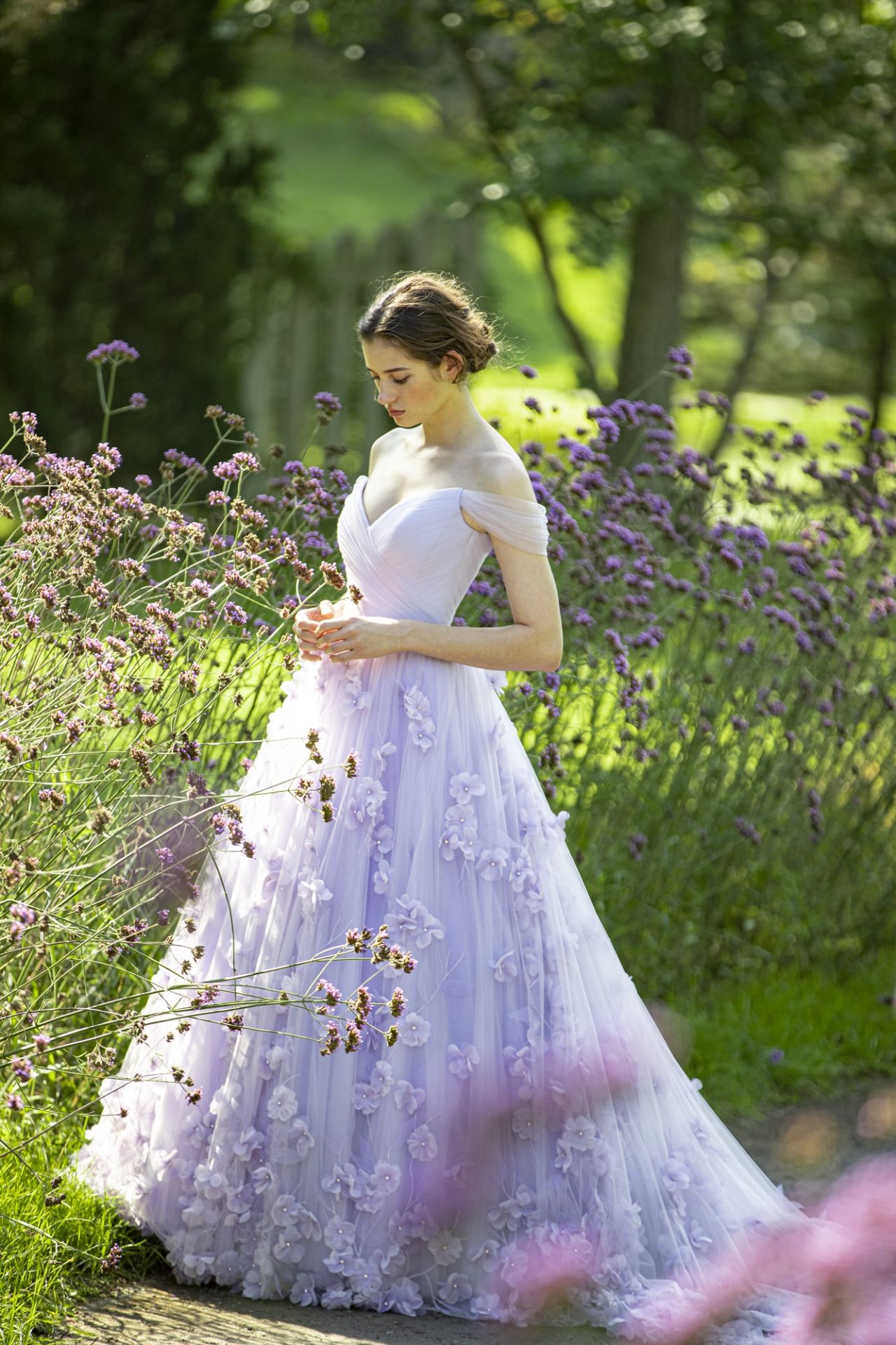 SUSANNE NEVILLE | JULIETTE | granmanie | wedding dress | purple | flower