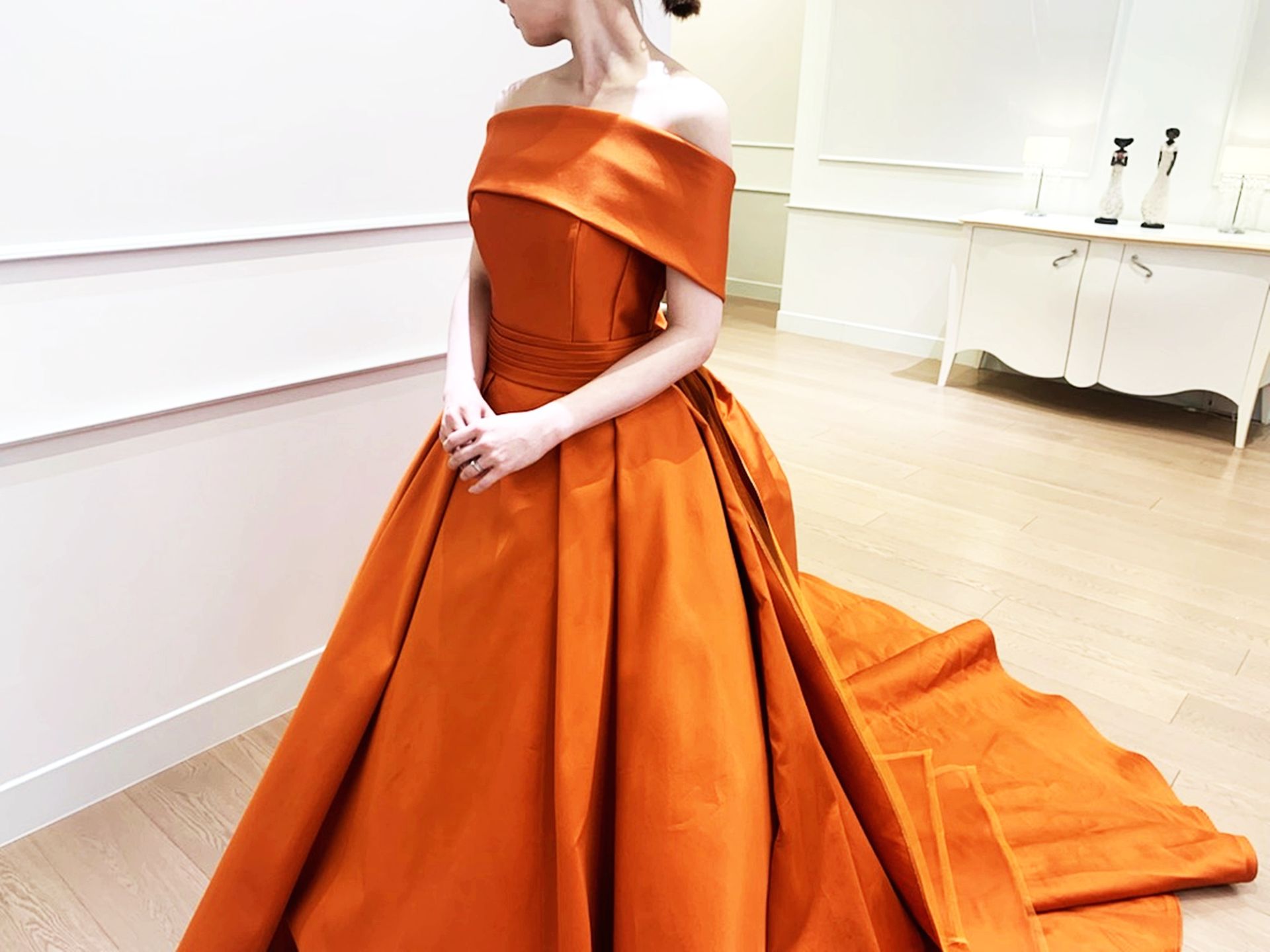 ドレスプロダクションDRESS PRODUCTION オレンジ　カラードレス